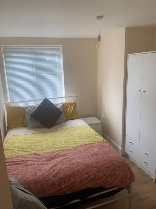 Large Luxury Appartment Cobham  Esterno foto